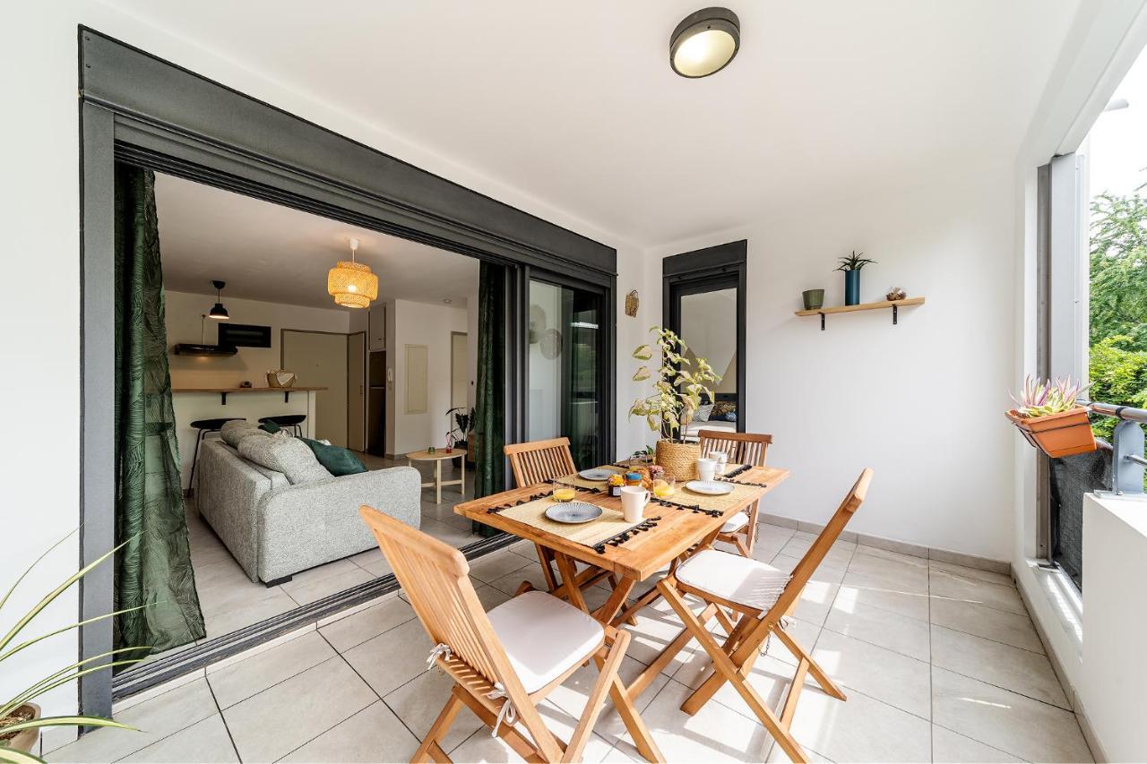 Le Cocon De L'Etang Apartment Bout de l'Etang Luaran gambar